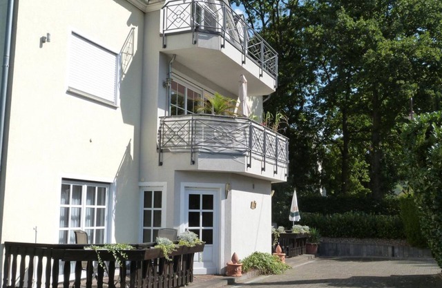 Double room with shower and toilet - Winzergasthof "Zum Kellerstübchen"