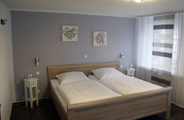 Double room with shower/WC
