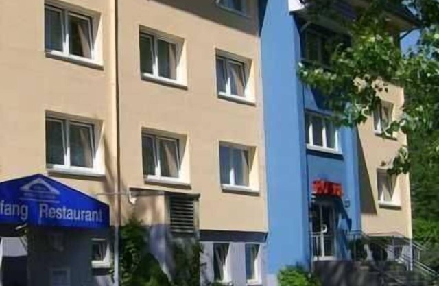 Double Standard - Hotel Am Tierpark *