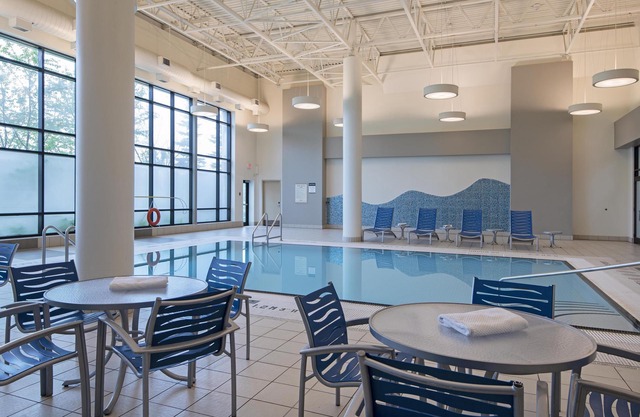 DoubleTree by Hilton Hotel West Edmonton