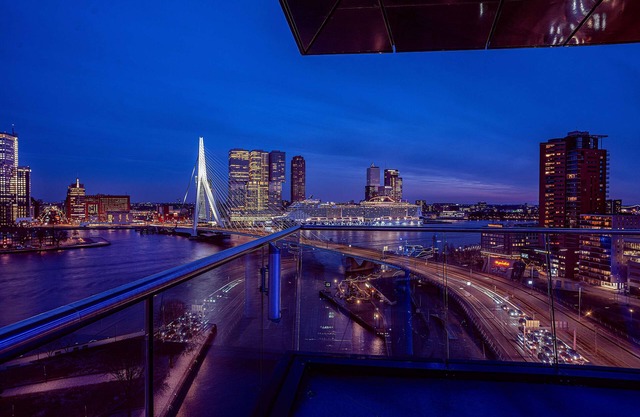 DoubleTree by Hilton Rotterdam Centre
