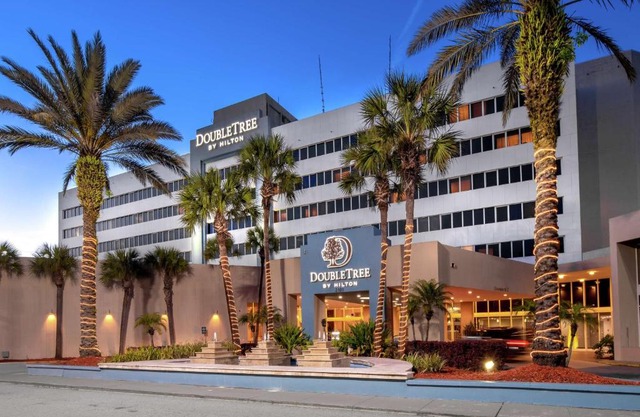 DoubleTree by Hilton Hotel Jacksonville Airport