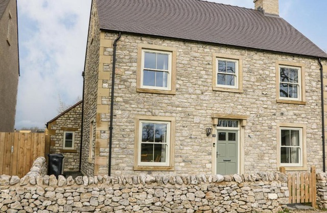 Dove Meadows House