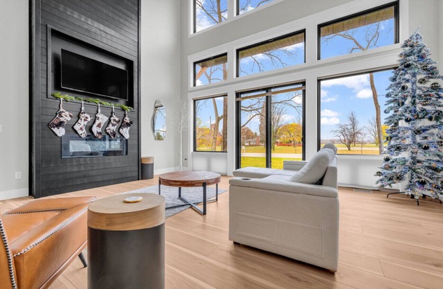 Downtown Brand New Home