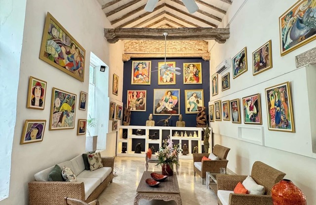 Downtown Cartagena Villa, Complimentary Breakfast, Staff & Housekeeping