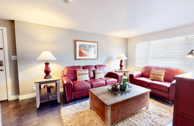 Downtown Cozy Home Base - Purple Sage 5