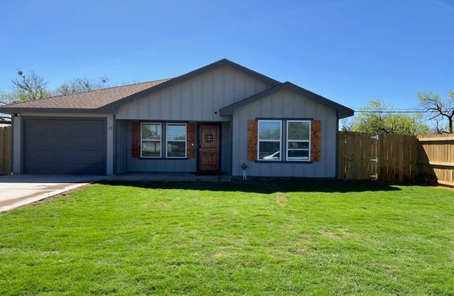 Downtown Elegance: 2-BR Home