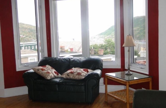 Downtown Executive Best View, Fireplaces, Apartment#3