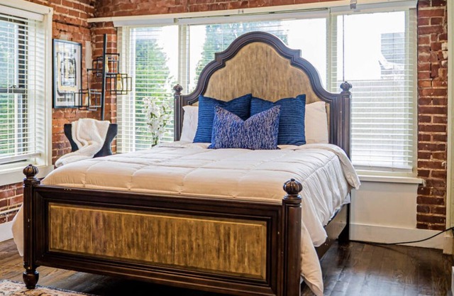 Downtown Gaston, Walking distance to Fuse District Stadium & Conference Center.