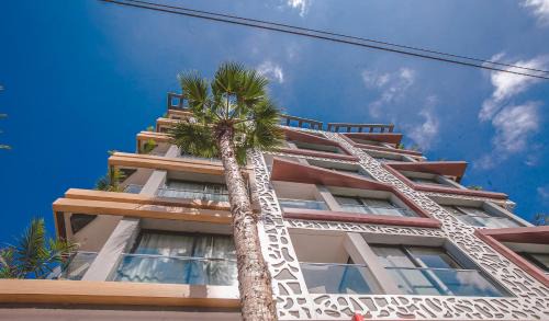 DownTown Hotel By New Art