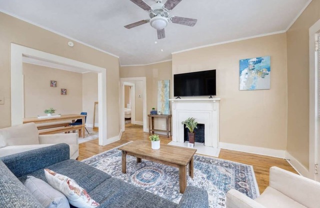 Downtown, Mins to Lakebottom Park-Our Midtown Nook