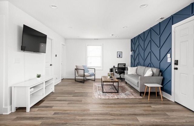 Downtown | Modern | Carriage House