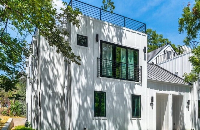 Downtown Modern Home Surrounded in Lush Greenery