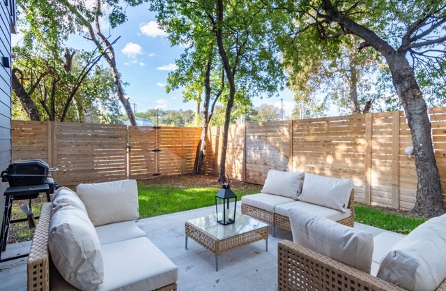 Downtown Modern Retreat: Steps from Everything