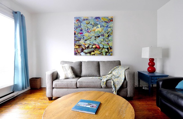 Downtown One Bedroom on Gower Street
