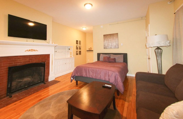 Downtown Plattsburgh Studio Suite | Sleeps 4!
