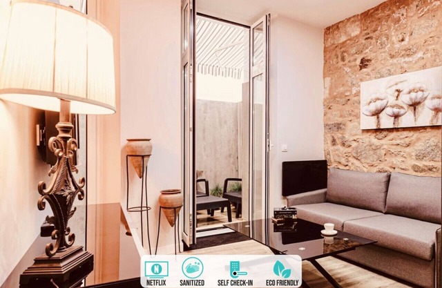 Downtown Plaza Terrace Suite