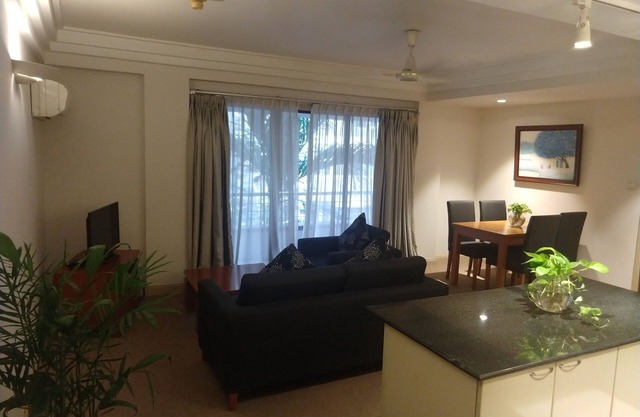 Downtown! Retro Retreat Serviced Apartment