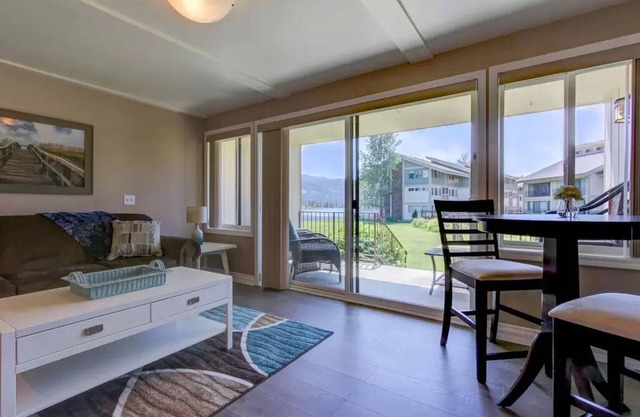 Downtown Sandpoint Lakeside Condo