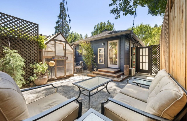 Downtown Sebastopol Studio