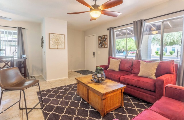 Downtown Tempe Bungalow w/Office steps to ASU & Mill Ave.