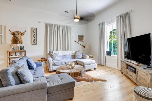 Downtown Vacation Rental Near Covington Square!