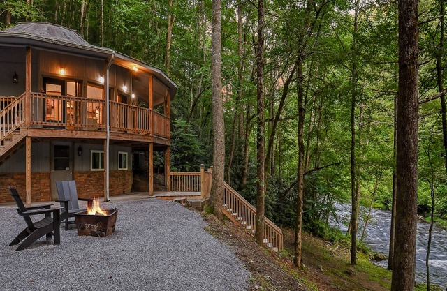 Dream Catcher (1-Bedroom Home) - Pets Allowed by RedAwning