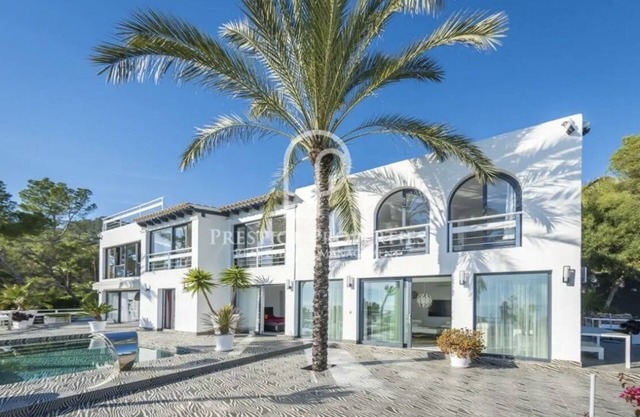 Dream design villa with fantastic sea views, send mail for any request