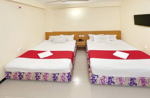 Dream Guest Inn - Double Bed - AC