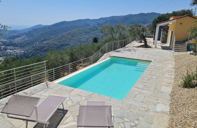 Dream home with sea views and heated pool & large terrace in the olive grove