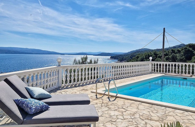 DREAM VILLA island Solta Croatia/Split with OWN POOL & SEA VIEW.