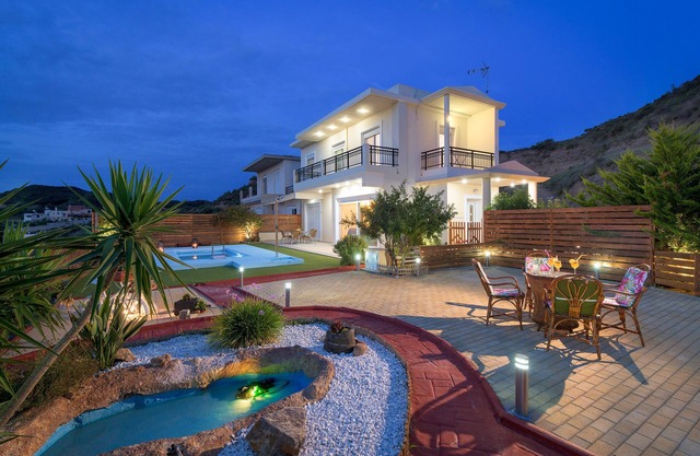 Dreamcatcher Villa with private pool