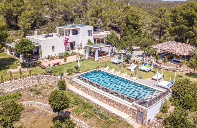 Dreamlike Villa with Infinity Pool, Sea View, Garden and Several Terraces