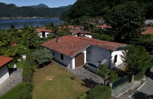 Dreamlike villa holiday Casalotti with patio & fenced garden