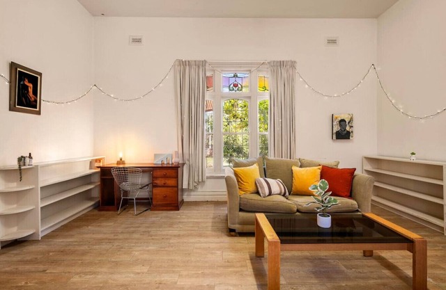 Dreamy Den @ Art House
