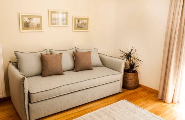 Dreamy Flat With Balcony in Pangrati-hilton Area!