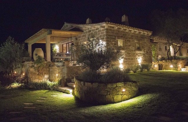 Dreamy Villa d 'Autore with pool. Costa Smeralda 4 bedrooms 5 baths