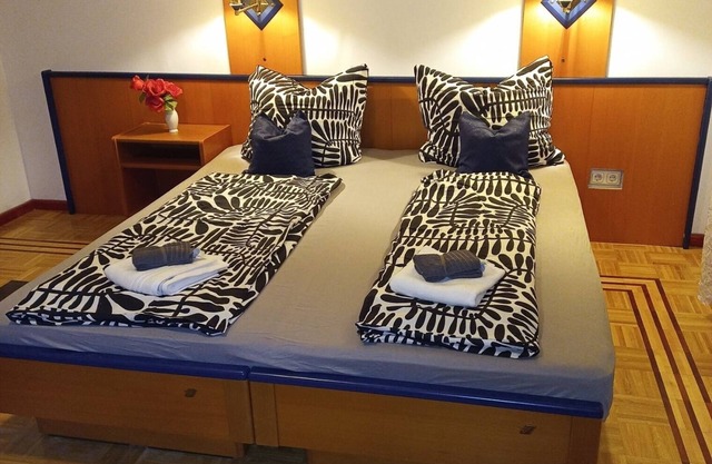 Dreibettzimmer für 3 Gäste mit 15m² in Nürnberg