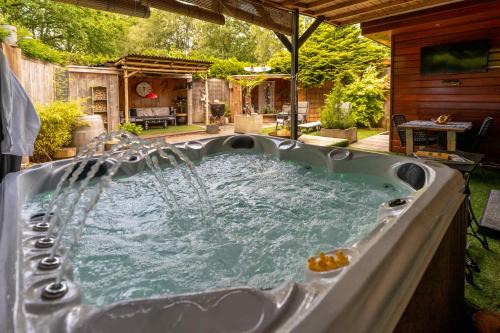 Drents Genieten - Ericaheide met privé sauna en jacuzzi