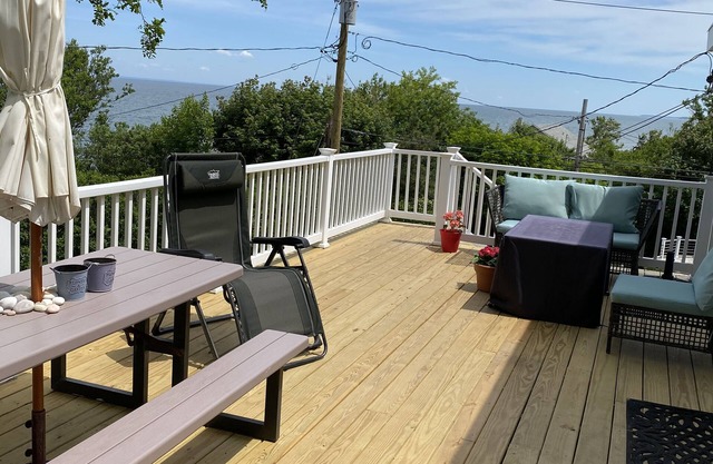Drifted Inn. North Fork Escape Paradise!