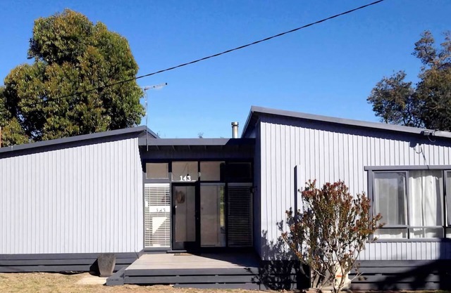 Driftwood - stylish, clean backing right onto the dunes.
