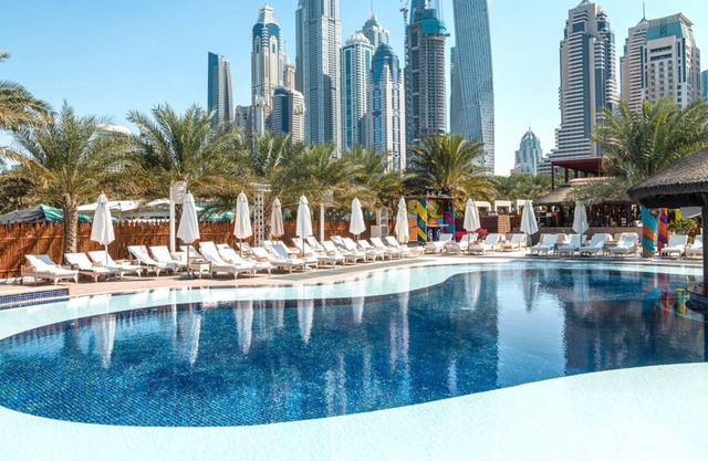 Dubai Marina Beachfront Resort!