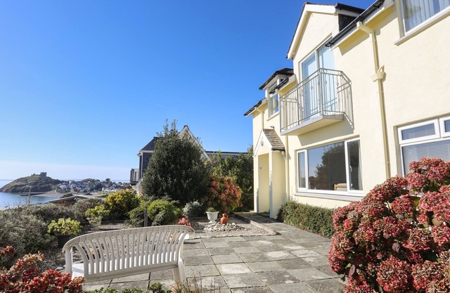 DUBROVNIK, family friendly, country holiday cottage in Criccieth