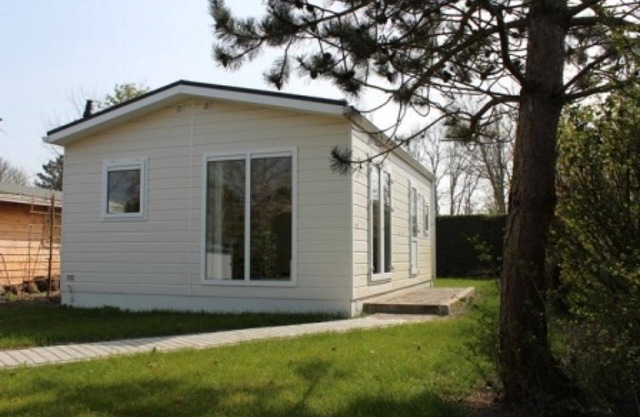 Dune Chalet directly against the dunes for 4 persons