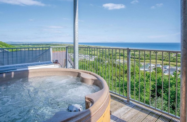 Dunes End - 2 Bedroom Apartment - Pendine
