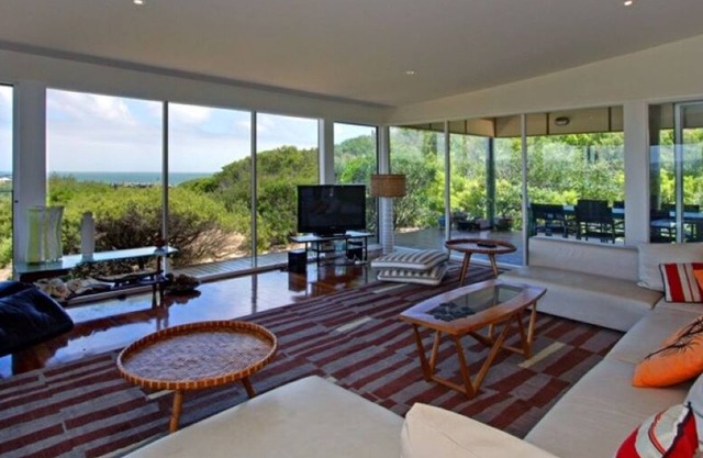 Dunes Retreat - located in St Andrews Beach, amazing views of the ocean beach.