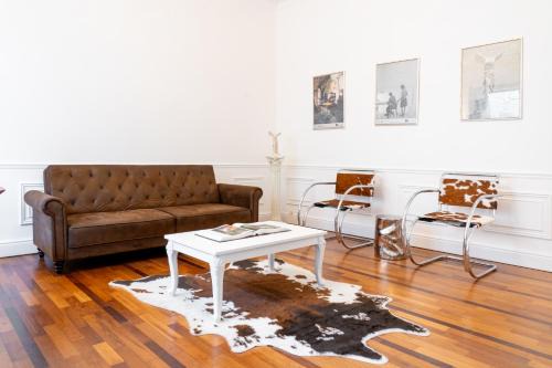 - DUOMO -Luxury Design Apartment