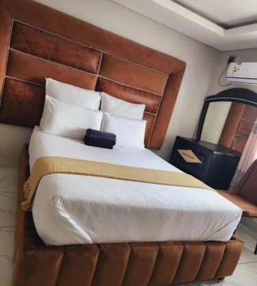 Duplessis Lodge