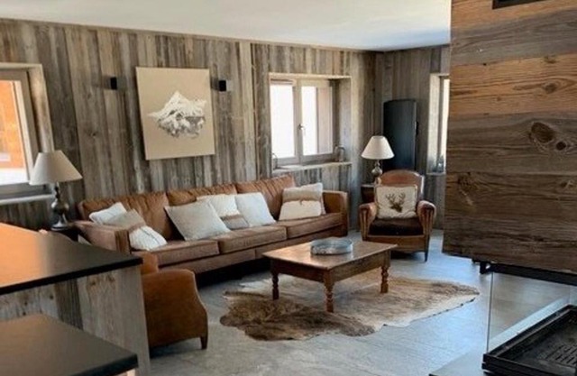 Duplex 11 pers. au centre de Crest-Voland, cheminée, ski-room, wifi, non fumeurs - FR-1-733-36