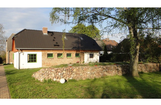 Duplex apartment in the ensemble of the listed building. 'Baltic Kate' for 2-3 guests